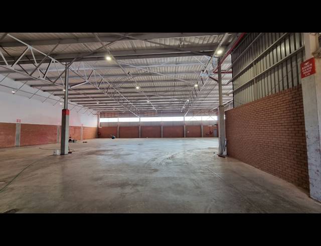 1,223M² WAREHOUSE TO LET IN GLEN MARAIS